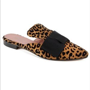 Summit By White Mountain Kieran Mules